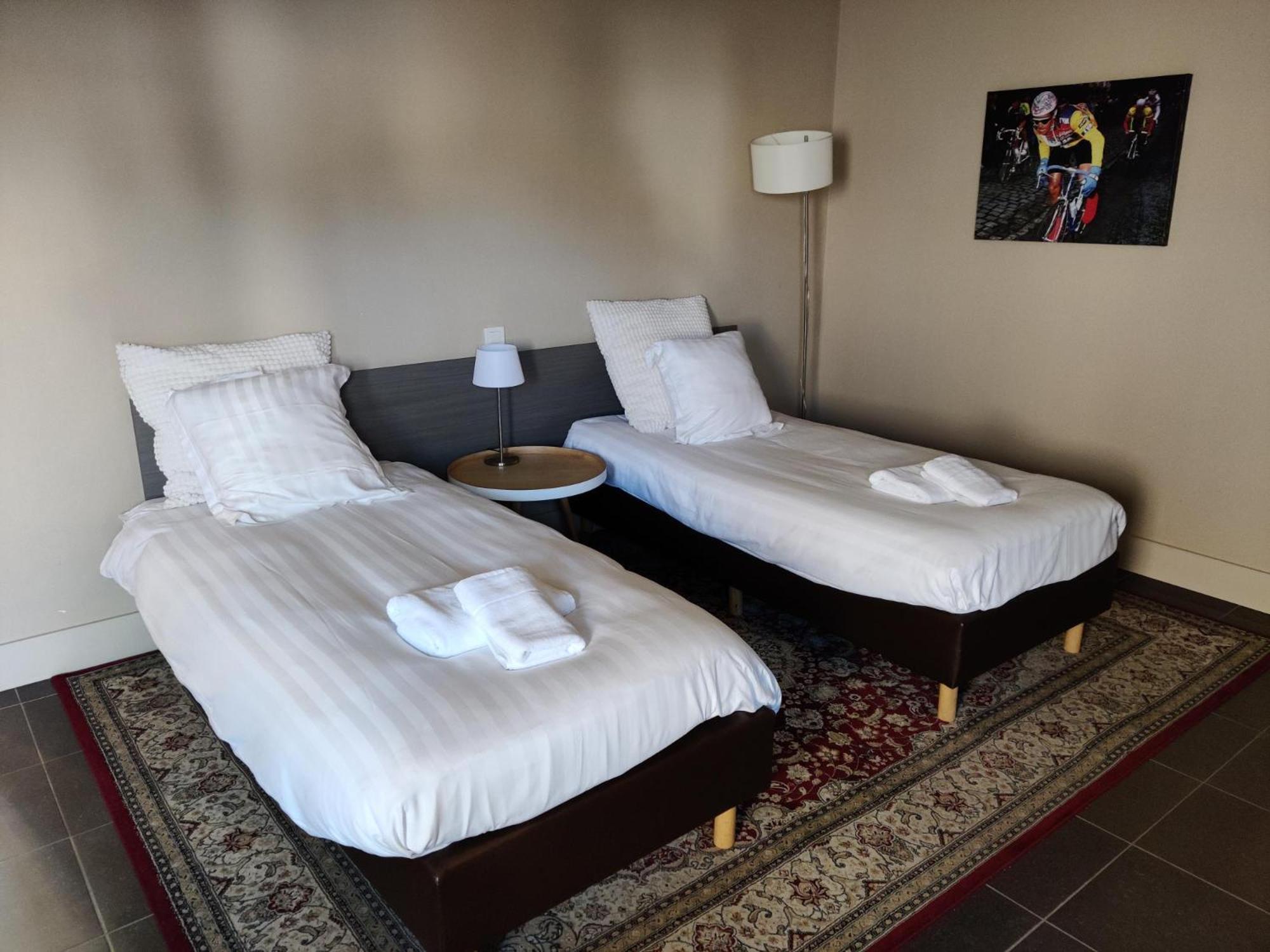 Flandrien Hotel - Belgium's Premier Cycling Hotel Brakel Zimmer foto